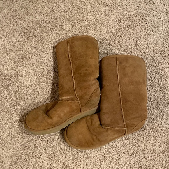 Uggs Boots - Picture 1 of 2